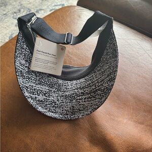 BNWT Lululemon visor